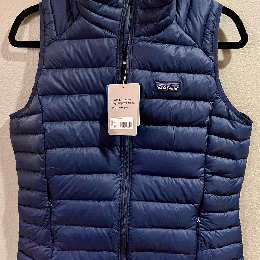 Patagonia Women's Down Sweater Vest - Medium - New Navy NWT